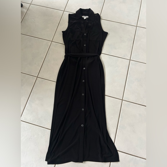 White House Black Market Dresses & Skirts - White House Black Market Black Sleeveless Button-Front Dress
